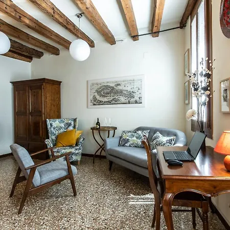 Riva De Biasio Charming Venice
